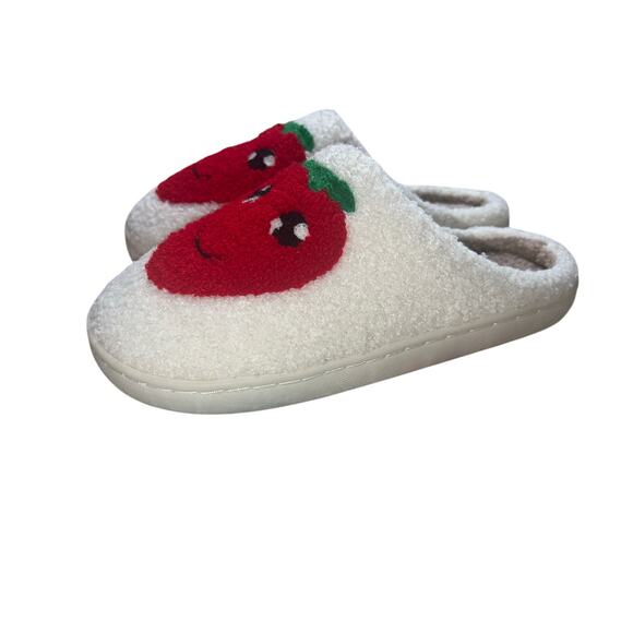 Ella & Joy Women's Slippers White with Strawberries Slip On Cozy Size M (8) New - Picture 2 of 5